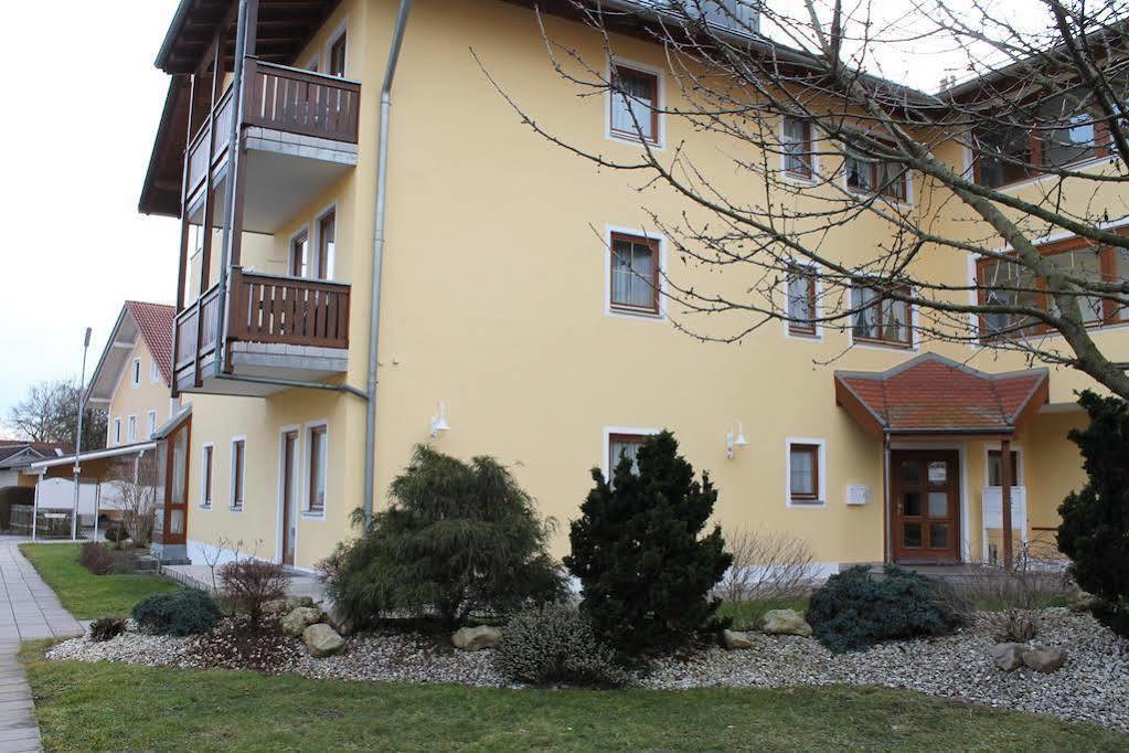 Hotel Garni Vogelsang Bad Füssing Dış mekan fotoğraf